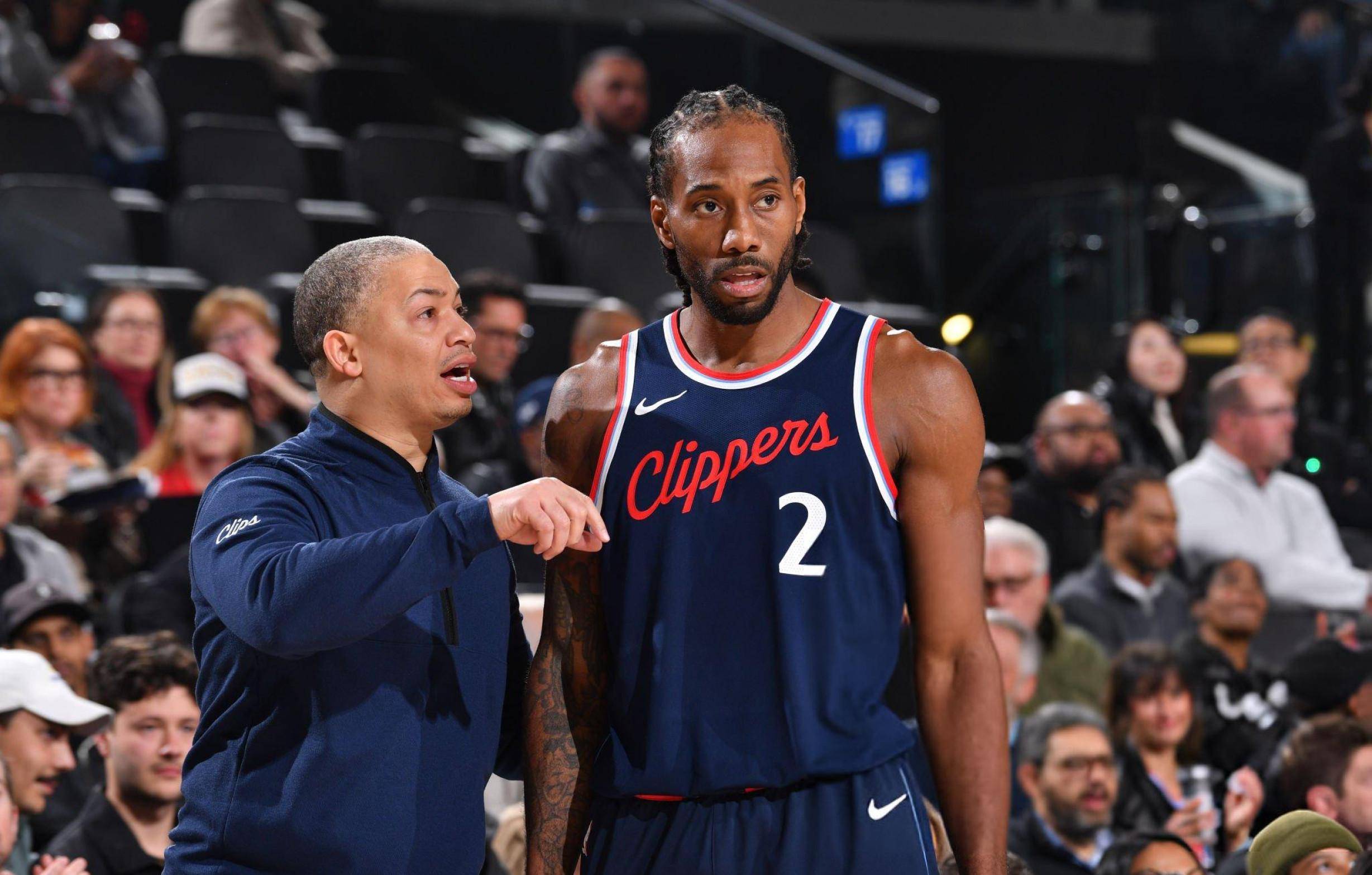 快船球星三分绝杀，全场观众热烈欢呼，解决问题功能比较.免费游戏下载中心