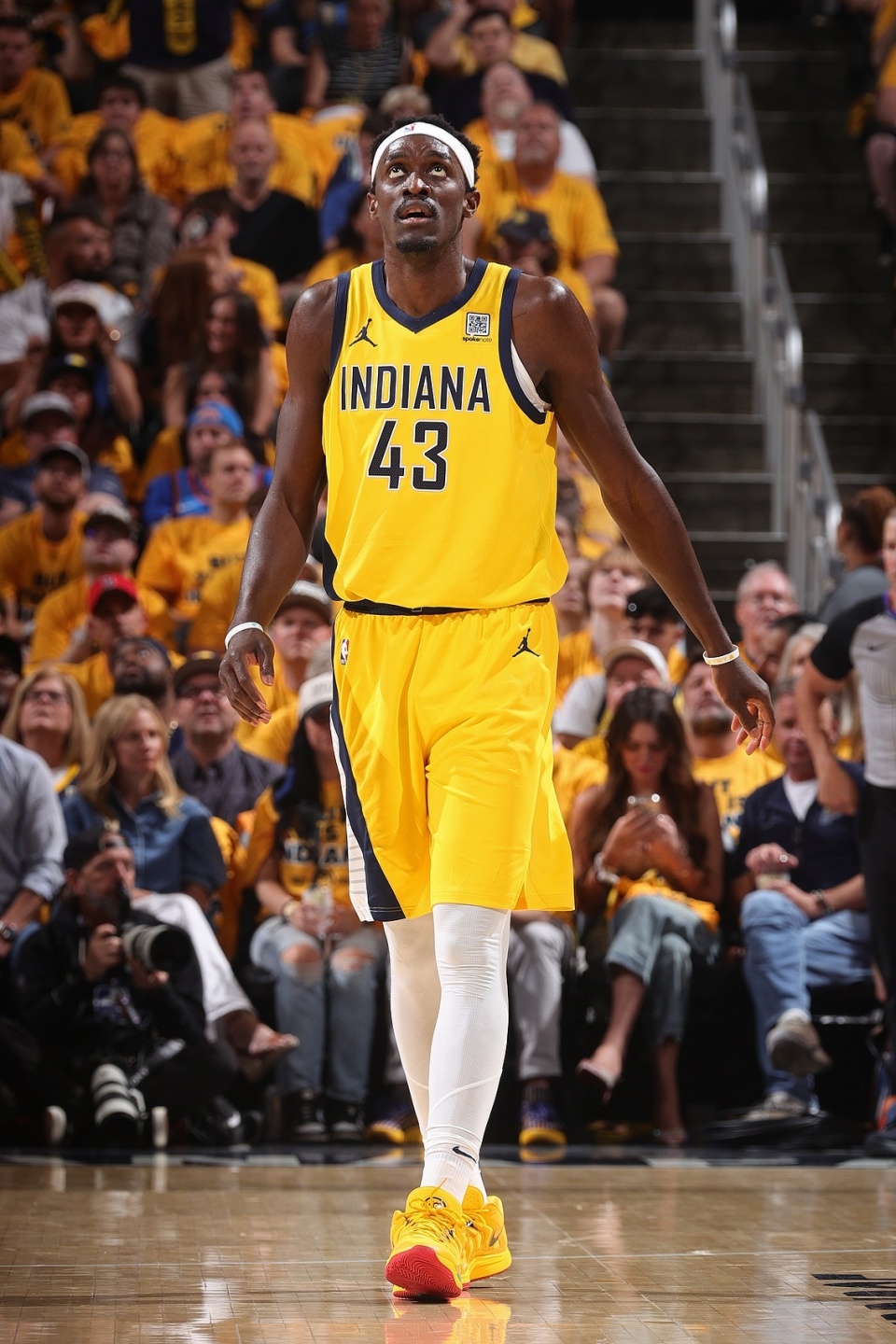 西亚卡姆在塞尔维亚队比赛中领先优势明显，晋级下一阶段引发热议！(西亚卡姆长得像)爱游戏官网下载